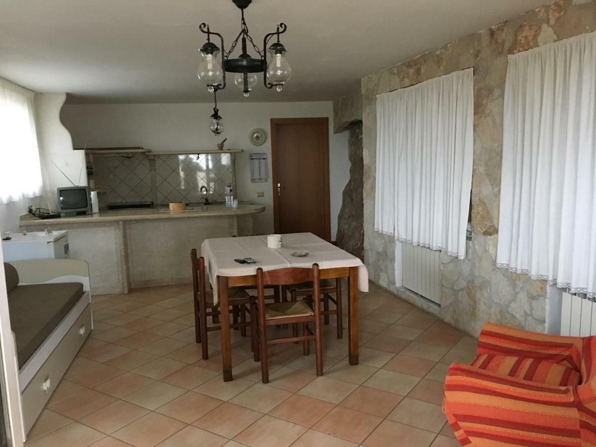 B&B La Vecchia Scuola Sonnino Eksteriør billede
