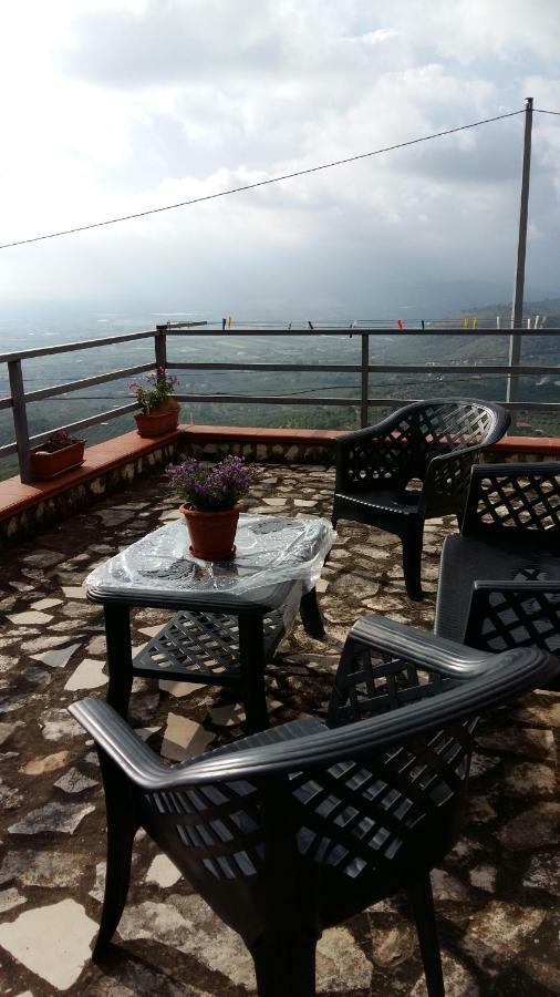 B&B La Vecchia Scuola Sonnino Eksteriør billede